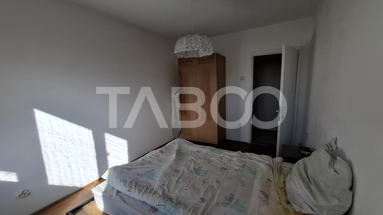 EXCLUSIVITATE-Apartament 3 camere decomandat 65 mp zona Mihai Viteazul
