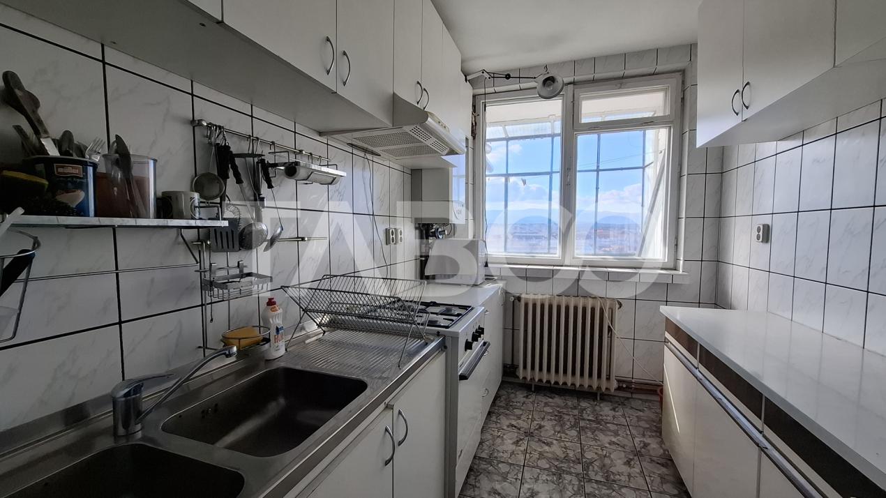 EXCLUSIVITATE-Apartament 3 camere decomandat 65 mp zona Mihai Viteazul