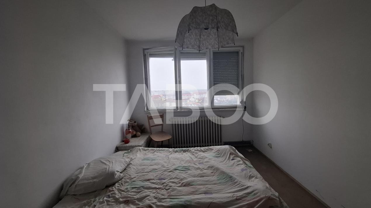 EXCLUSIVITATE-Apartament 3 camere decomandat 71 mp zona Mihai Viteazul