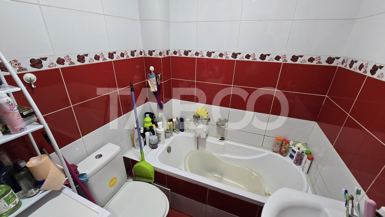 FARA COMISION - Apartament de vanzare 3 camere 2 bai 61mpu Lazaret