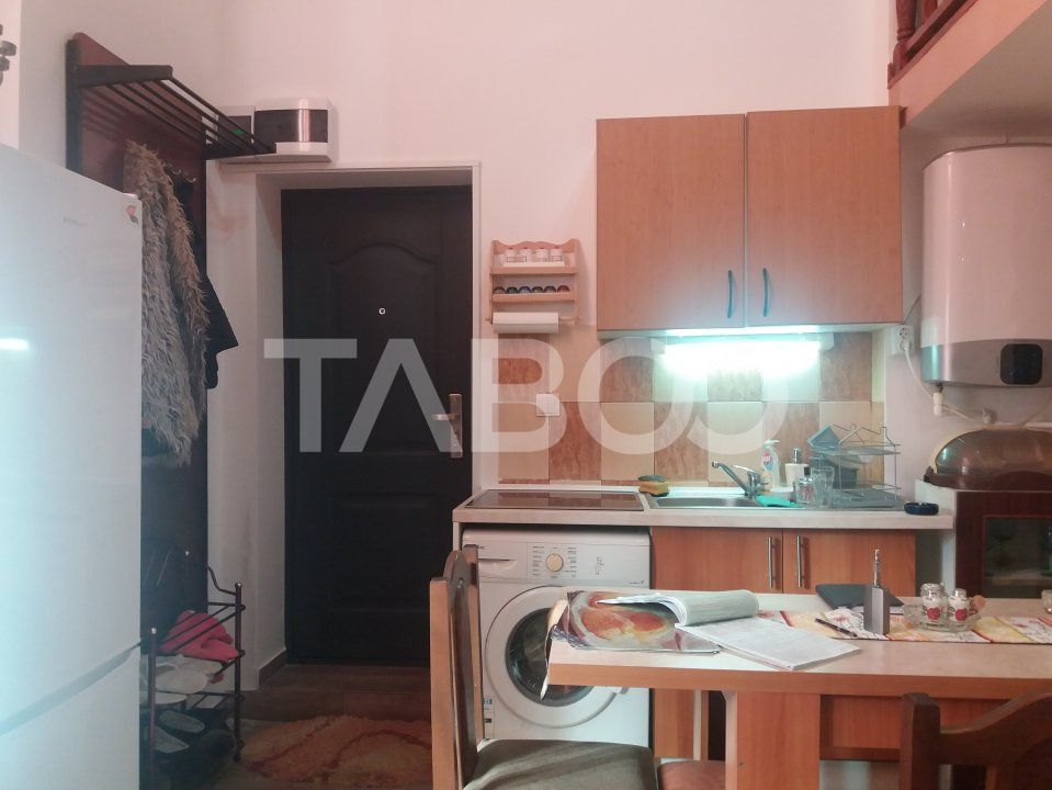 Garsoniera 32 mp de inchiriat cu gradina in zona Garii Sibiu
