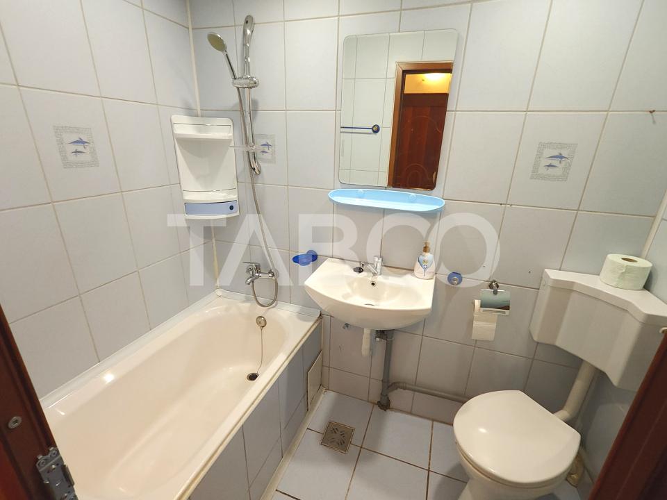 Garsoniera cu balcon la etajul 1 - mobilata si ultilat - OMV Milea