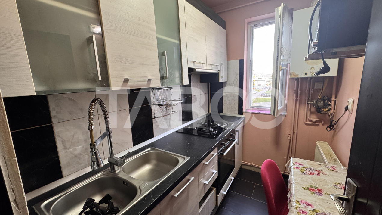 Garsoniera de inchiriat 25mp mobilata utilata parcare balcon Turnisor 