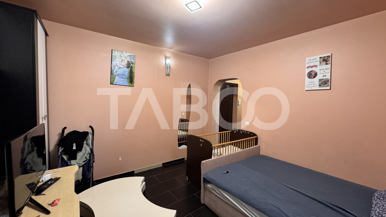 Garsoniera de inchiriat 25mp mobilata utilata parcare balcon Turnisor 