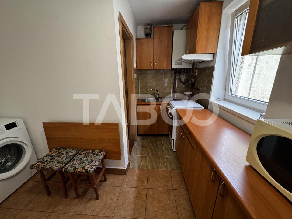 Garsoniera de inchiriat 28 mp si curte zona Trei Stejari Sibiu