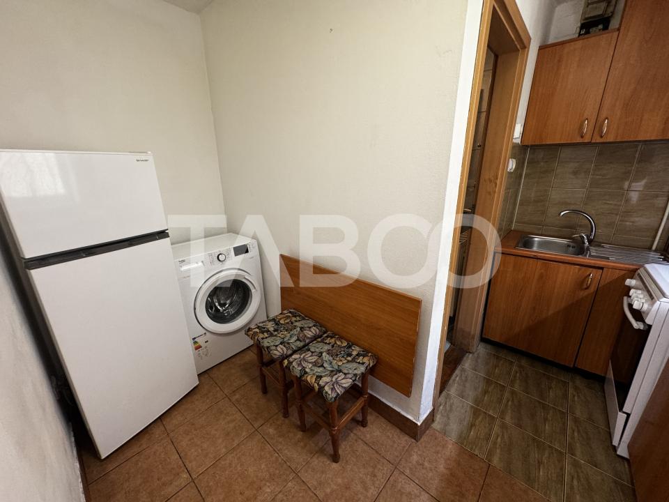 Garsoniera de inchiriat 28 mp si curte zona Trei Stejari Sibiu