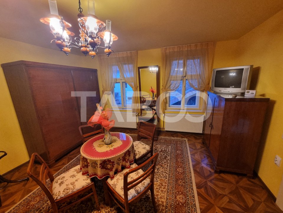 Garsoniera de inchiriat 36mpu  etaj 1  in Centru Istoric