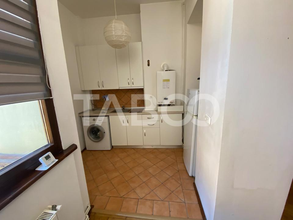 Garsoniera de inchiriat 42mpu mobilata utilata zona Centrul Istoric