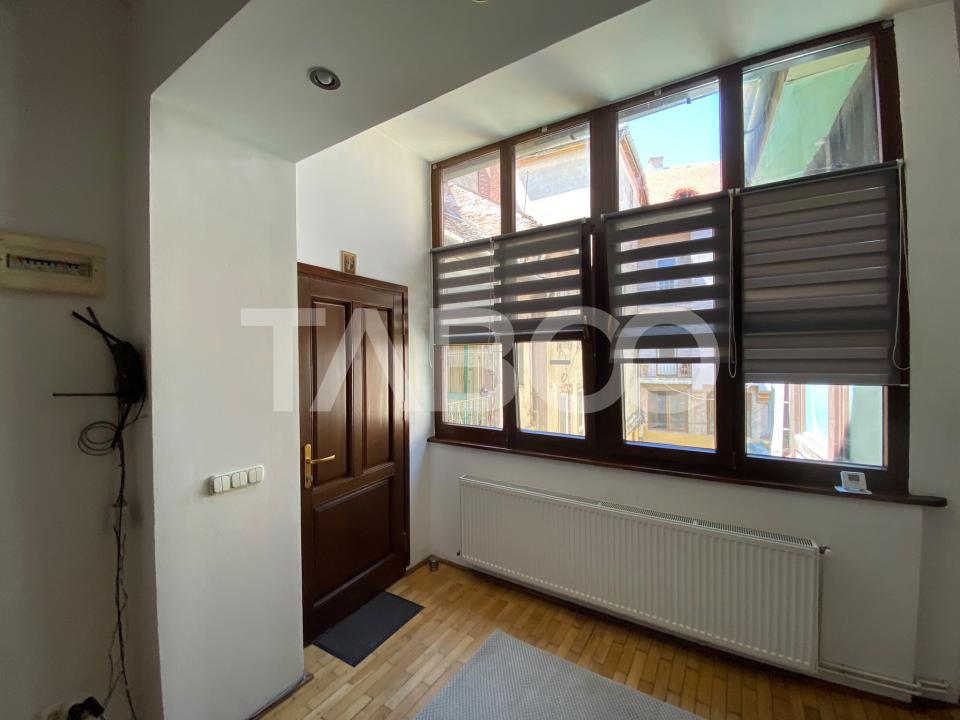 Garsoniera de inchiriat 42mpu mobilata utilata zona Centrul Istoric