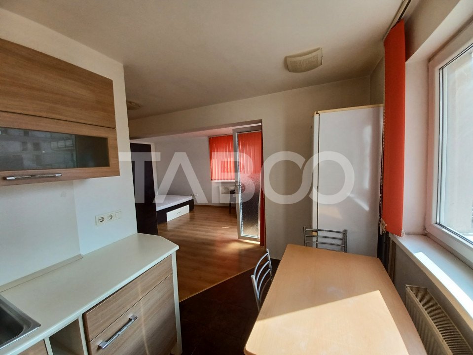 Garsoniera de inchiriat cu balcon parcare si pivnita Colinei Sibiu