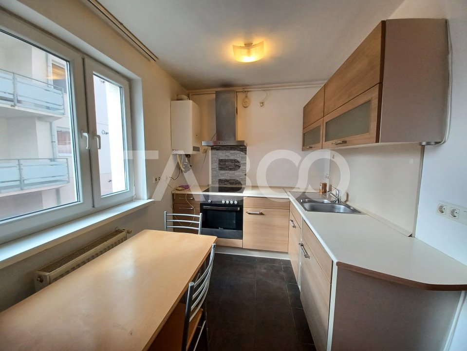 Garsoniera de inchiriat cu balcon parcare si pivnita Colinei Sibiu