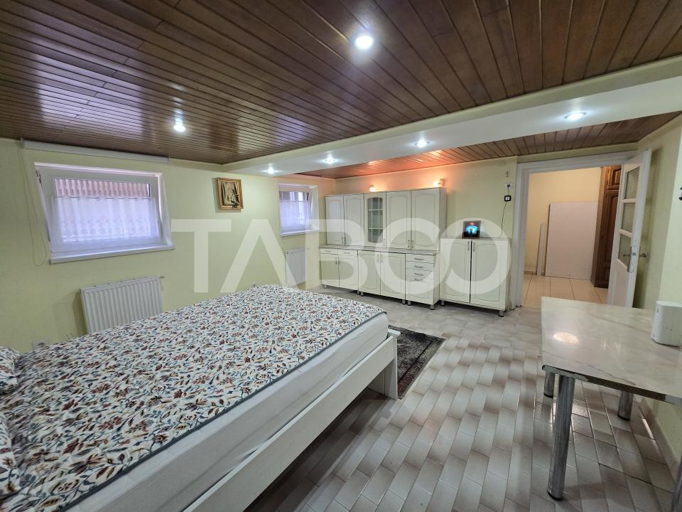 Garsoniera de inchiriat decomandata 35 mpu zona Central Sibiu