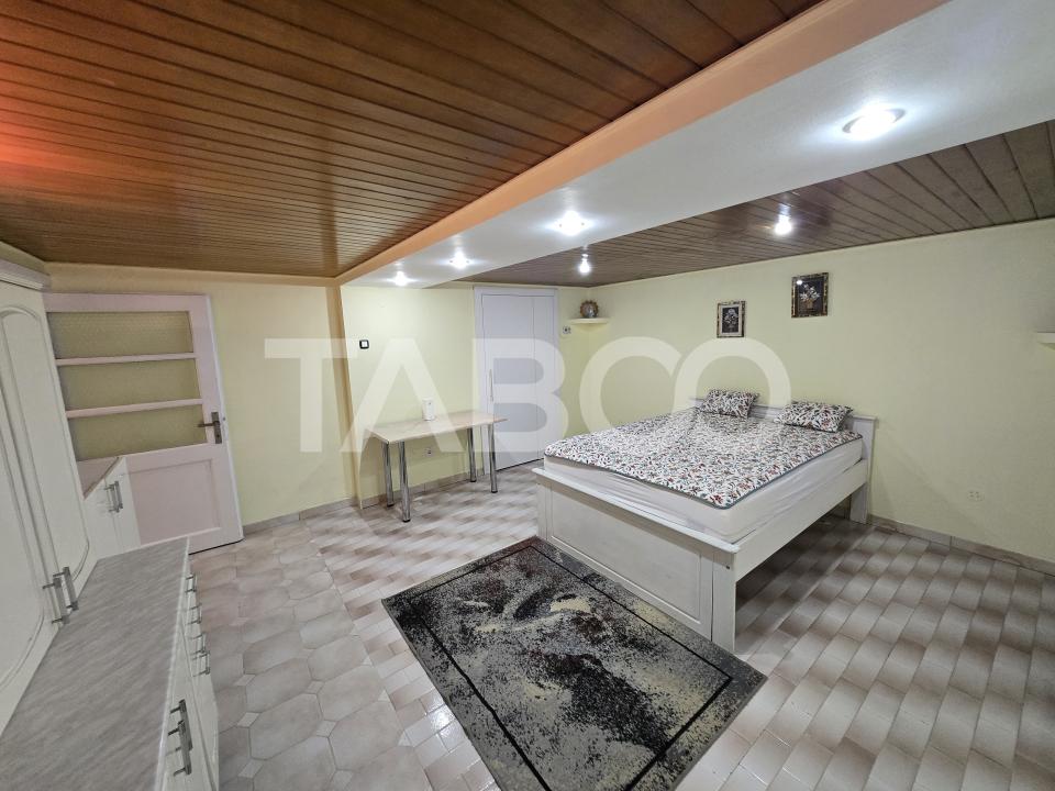 Garsoniera de inchiriat decomandata 35 mpu zona Central Sibiu