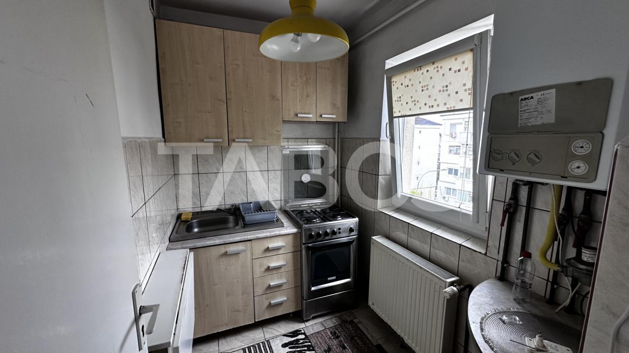 Garsoniera de inchiriat  mobilata utilata 30 mpu zona Valea Aurie