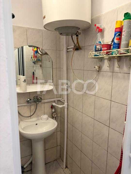 Garsoniera de vanzare 18 mpu in zona Broscarie
