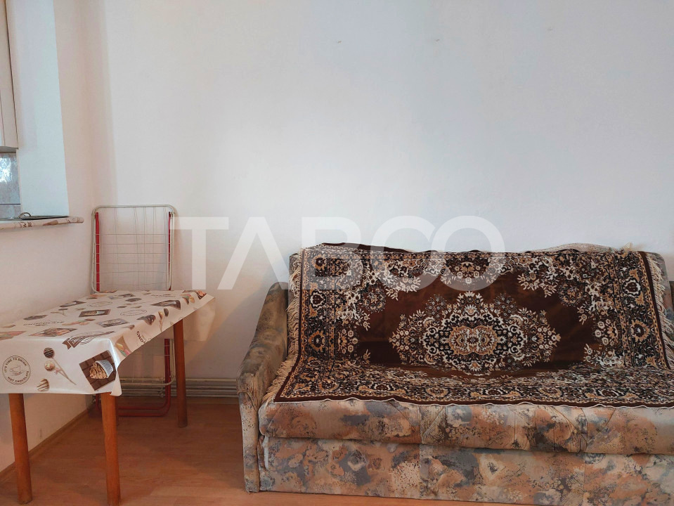 Garsoniera de vanzare 22 mp camera baie bucatarie balcon Cisnadie