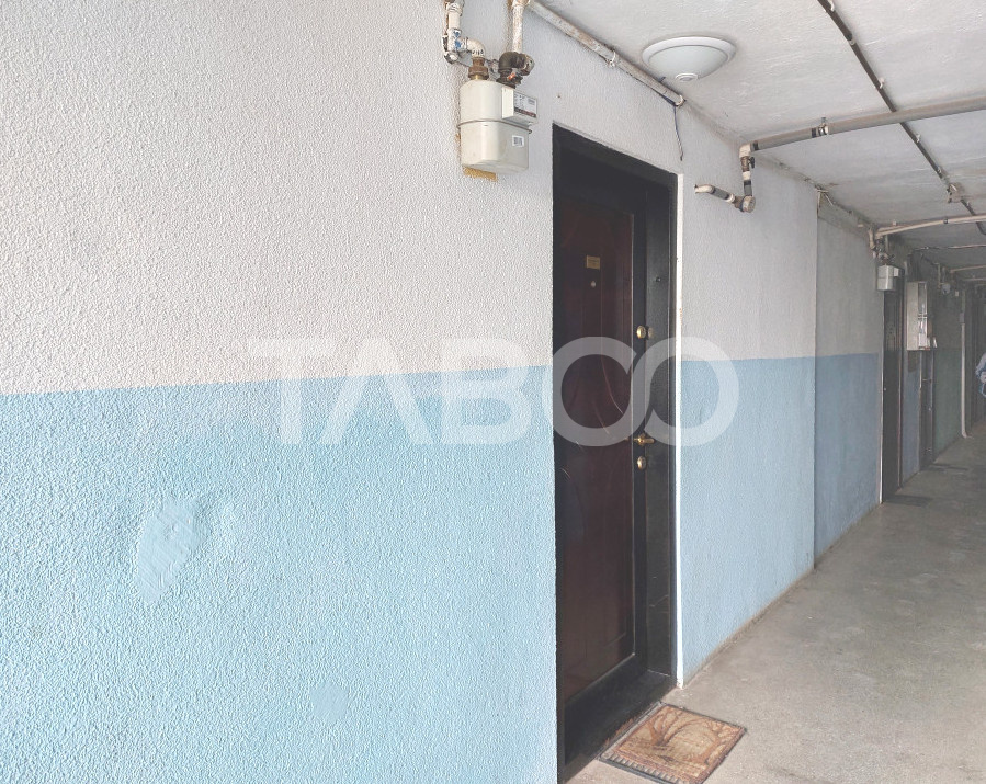 Garsoniera de vanzare 22 mp camera baie bucatarie balcon Cisnadie
