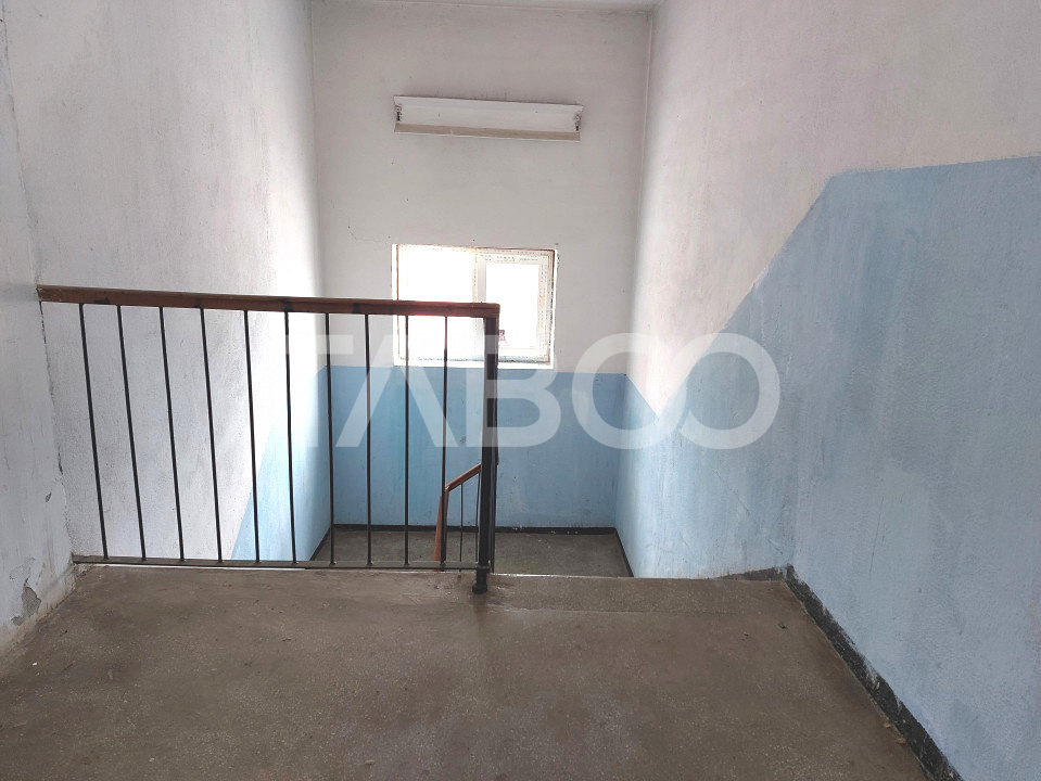 Garsoniera de vanzare 22 mp camera baie bucatarie balcon Cisnadie