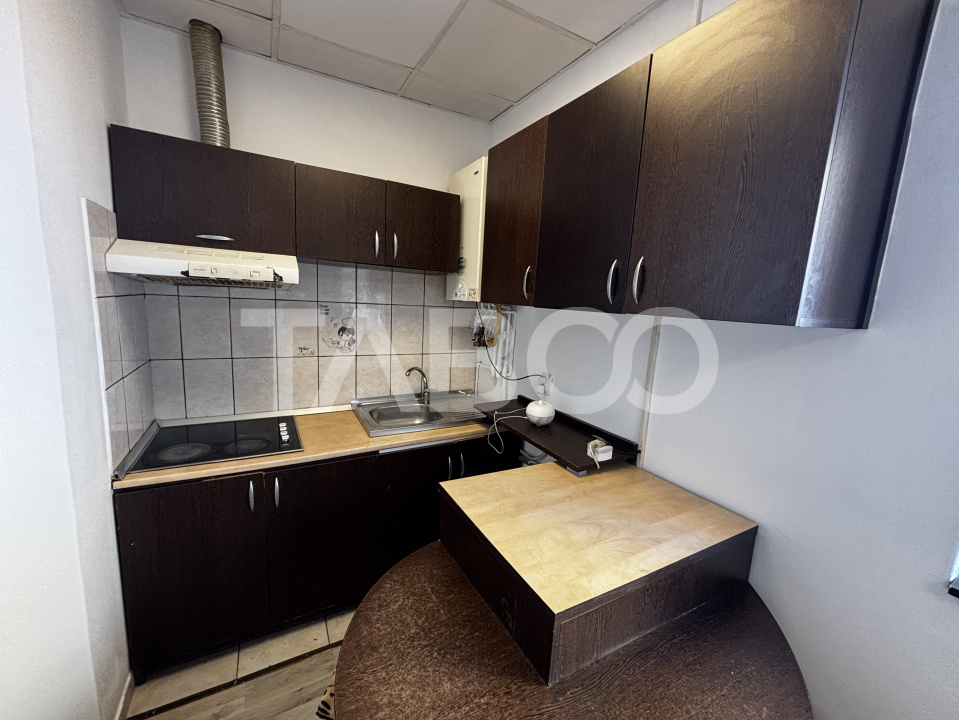 Garsoniera de vanzare 22mp  la parter mobilata si utilata  Sibiu