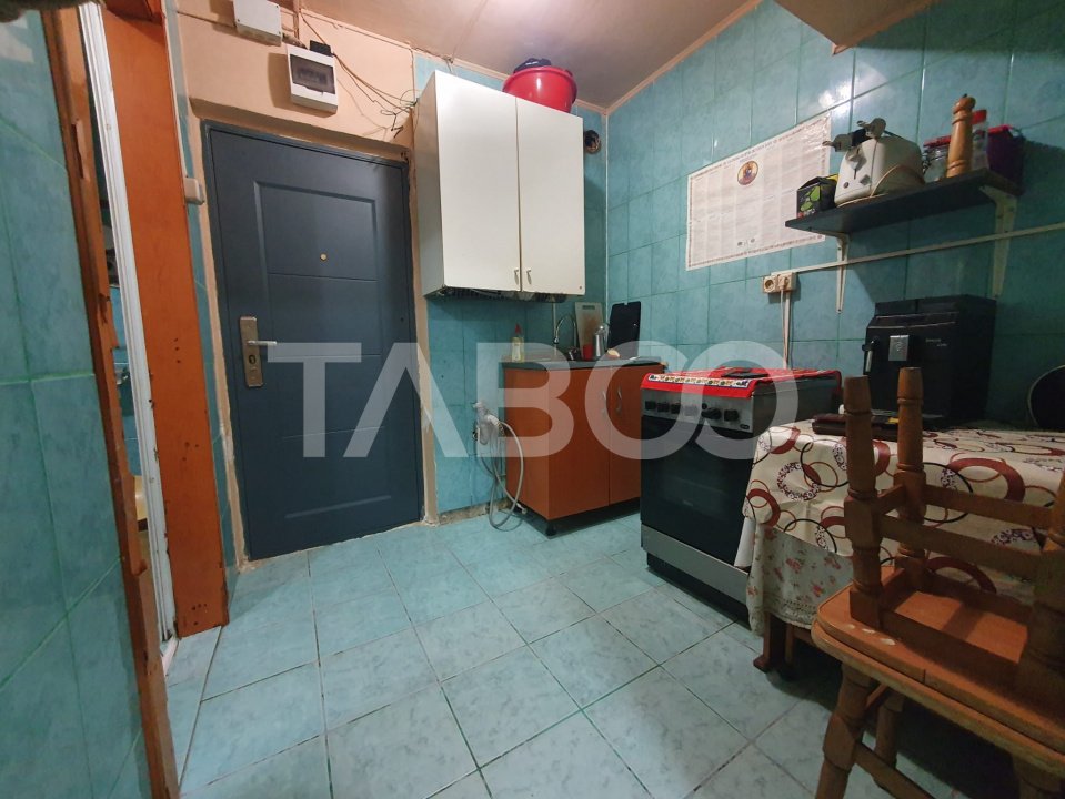 Garsoniera de vanzare 25 mp utili parter zona Parcului