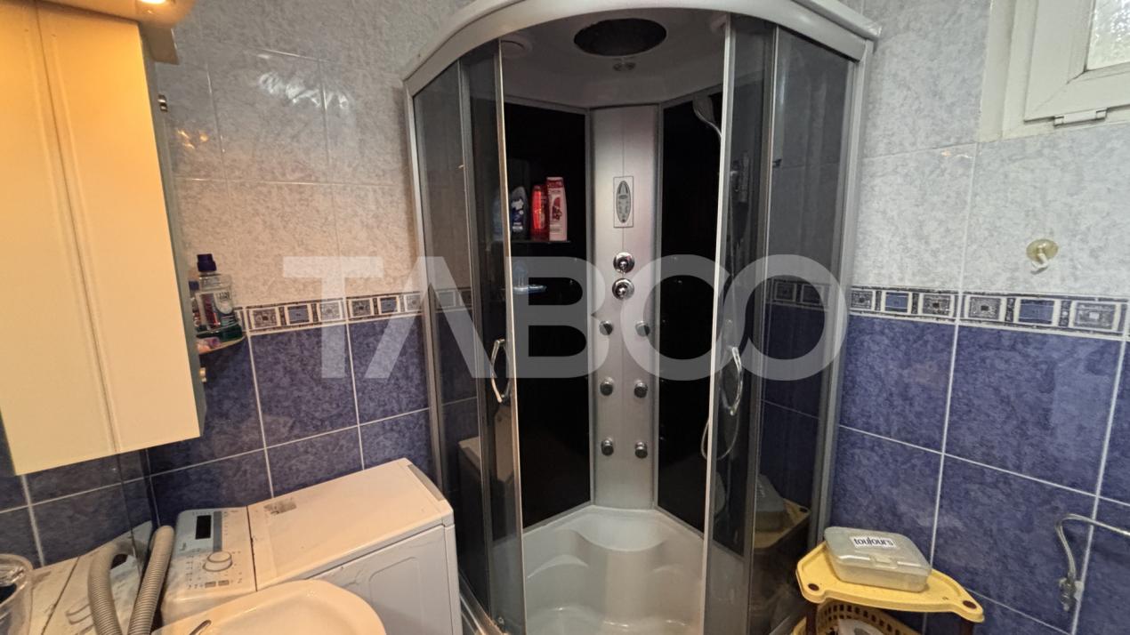 Garsoniera de vanzare 33mpu + parcare si curte privata