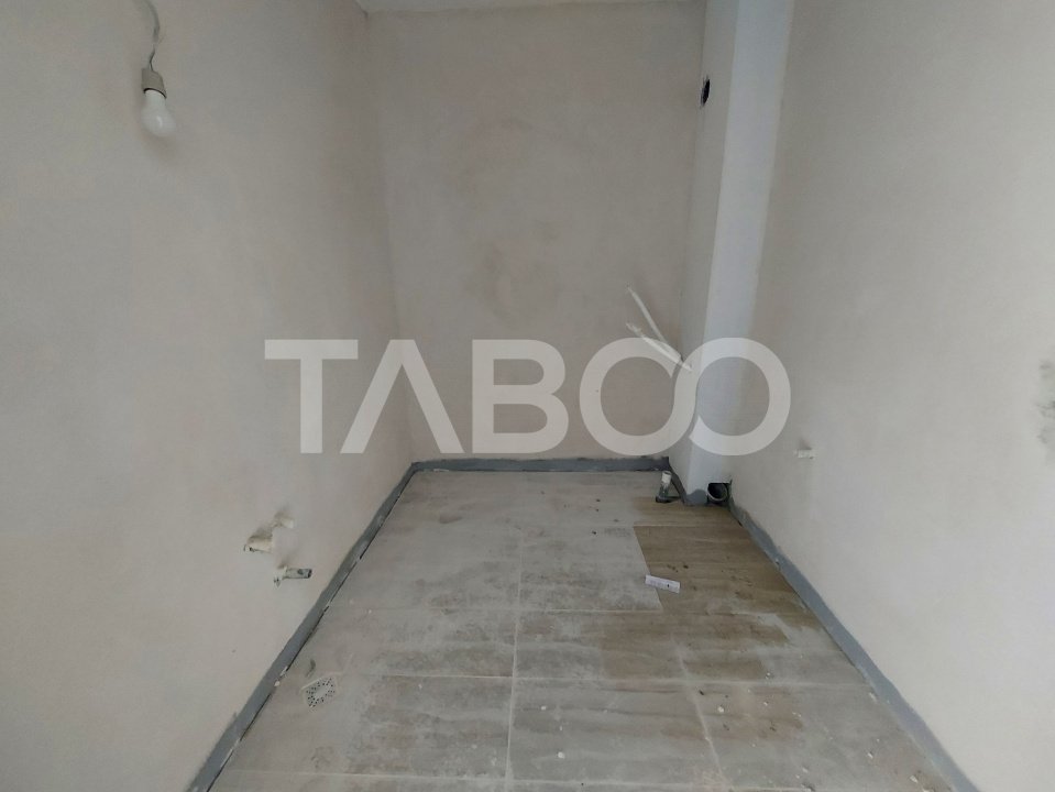Garsoniera de vanzare 38 mpu balcon 8 mp loc de parcare Sibiu