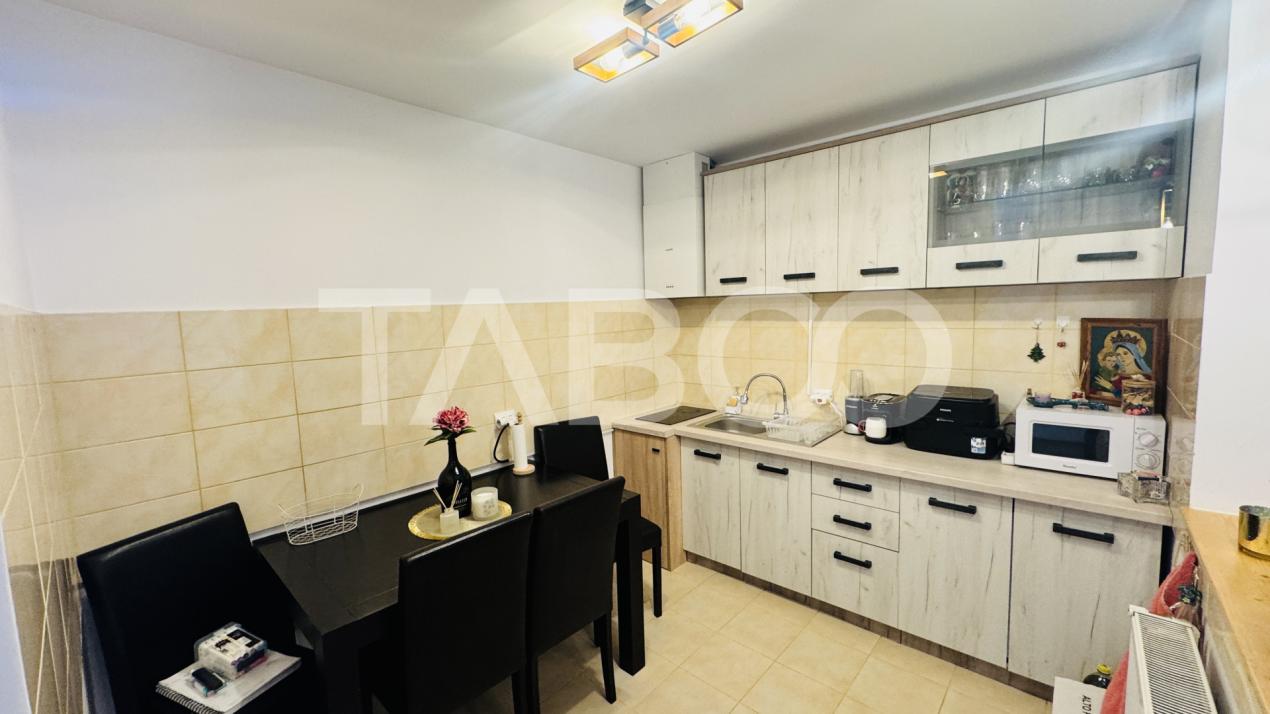 Garsoniera de vanzare 40 mp utili balcon de 7mp Tilisca Sibiu