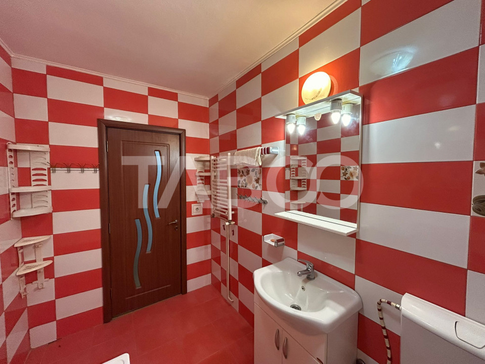 Garsoniera de vanzare 45 mpu etaj intermediar balcon Sibiu