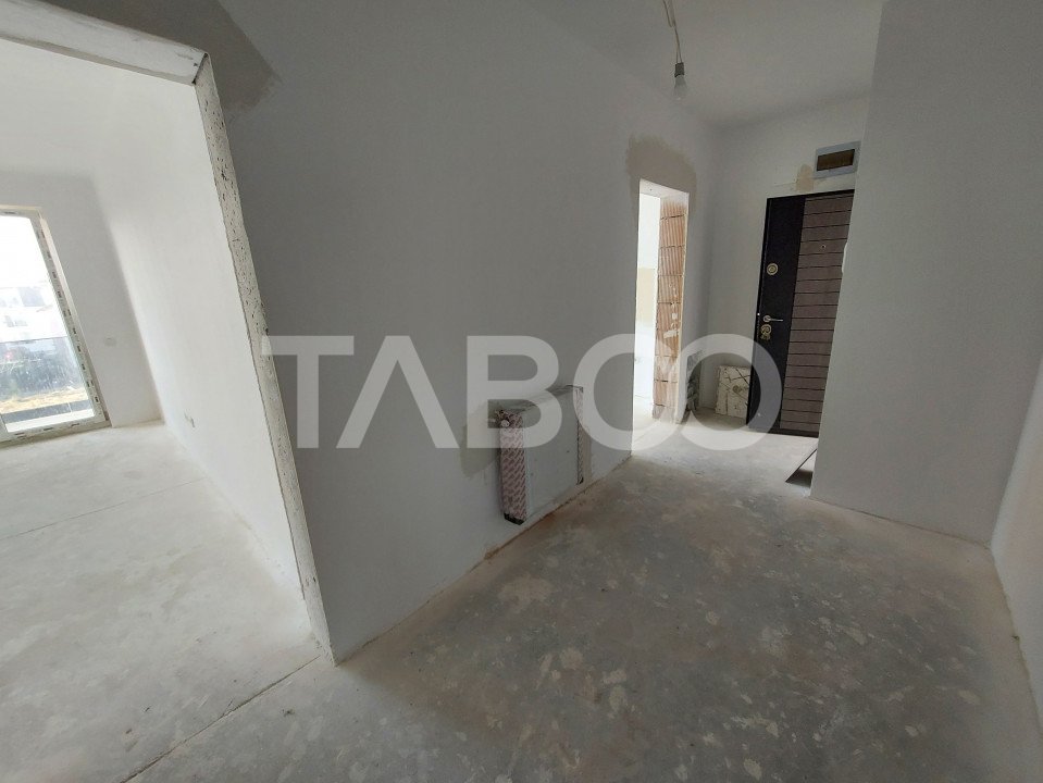 Garsoniera de vanzare 50 mpu balcon loc de parcare gradina 40 mpu
