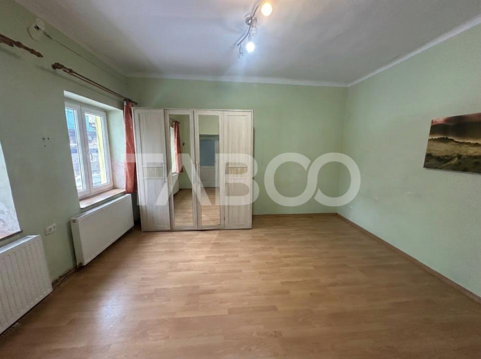 Garsoniera de vanzare cu 1 loc de parcare in curte Podul Minciunilor in Sibiu - Ocnei