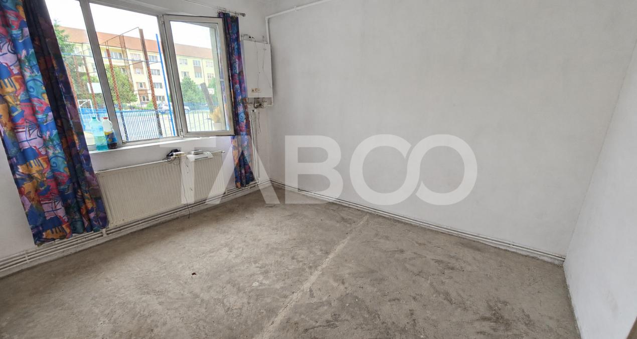 Garsoniera de vanzare de renovat 20mp in zona Terezian Sibiu