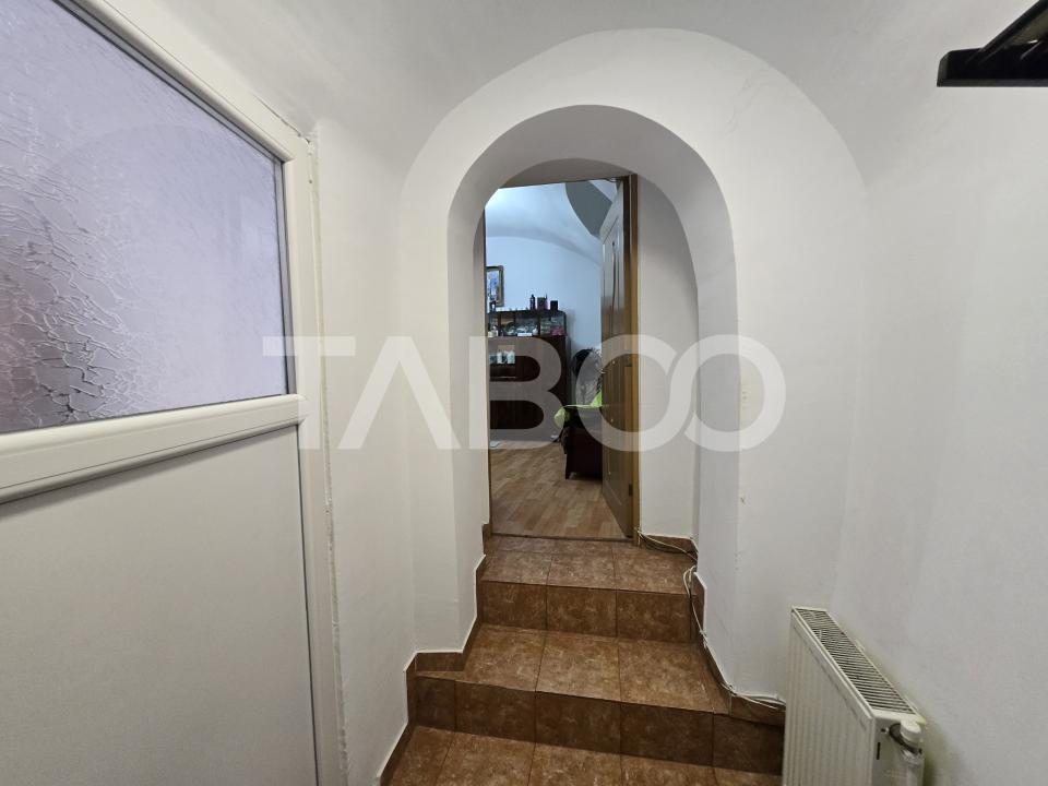 Garsoniera de vanzare decomandata 29 mpu zona Centrul Istoric Sibiu