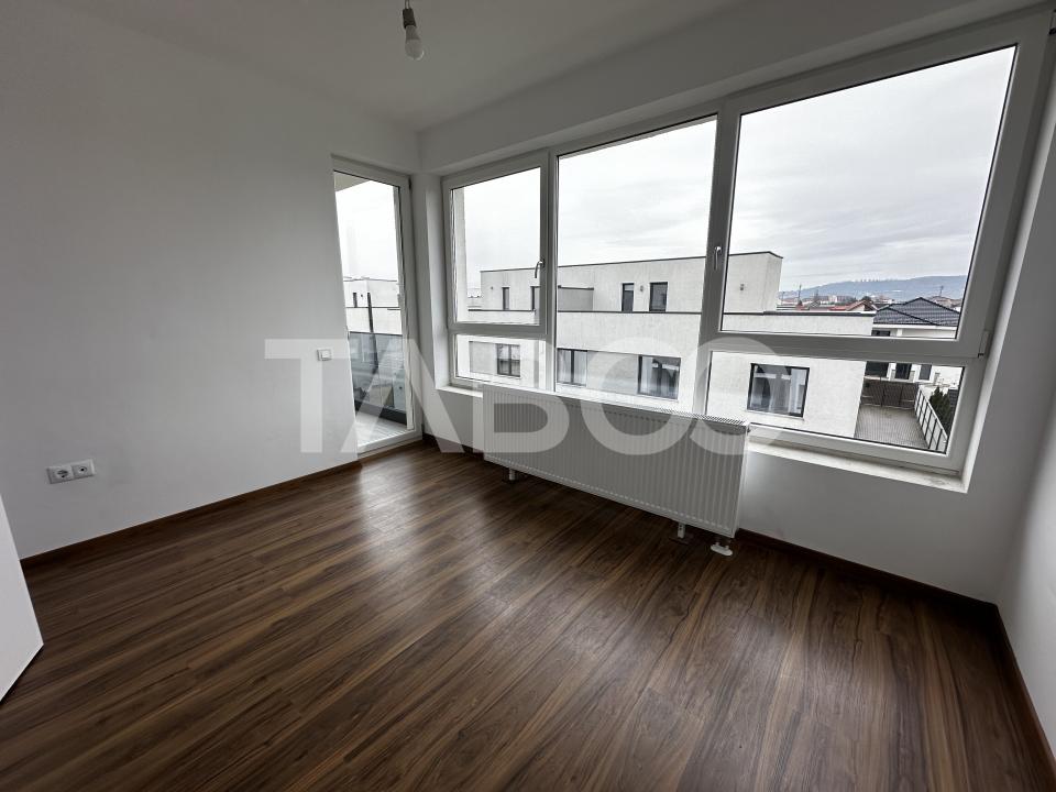 Garsoniera de vanzare decomandata 41 mpu balcon loc parcare Selimbar