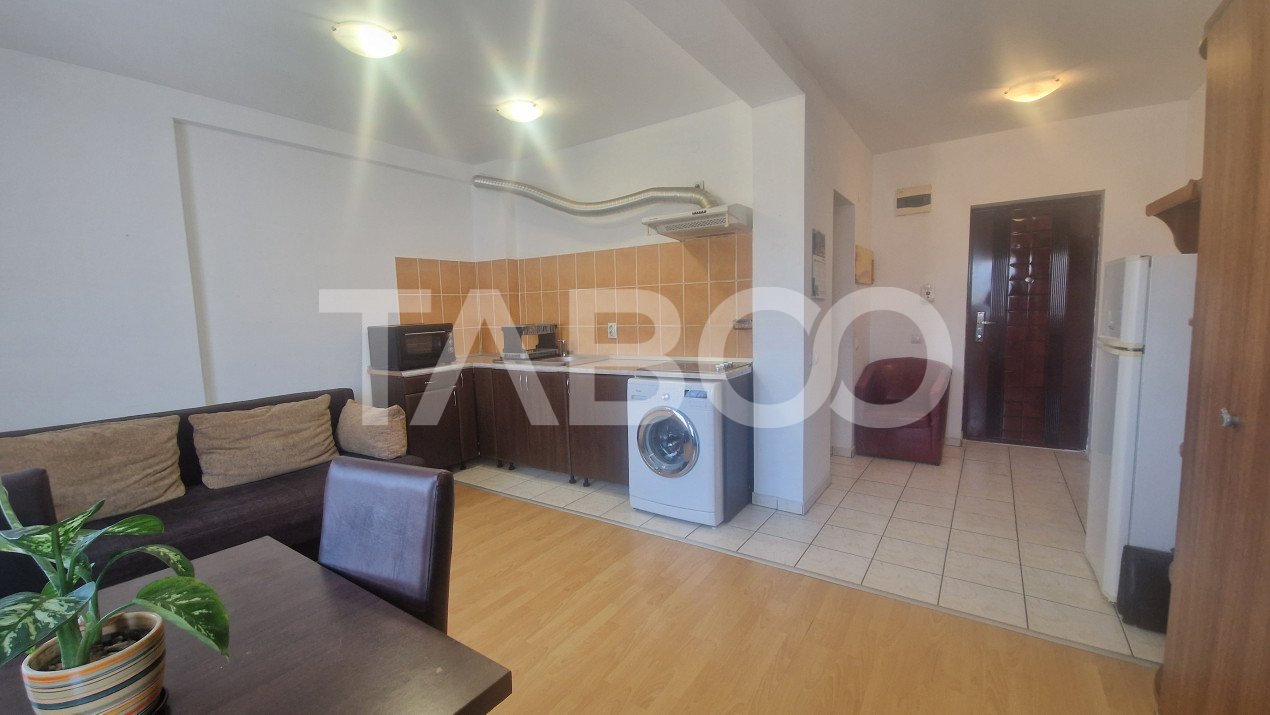 Garsoniera de vanzare etaj intermediar 28 mp utili bloc cu lift Sibiu