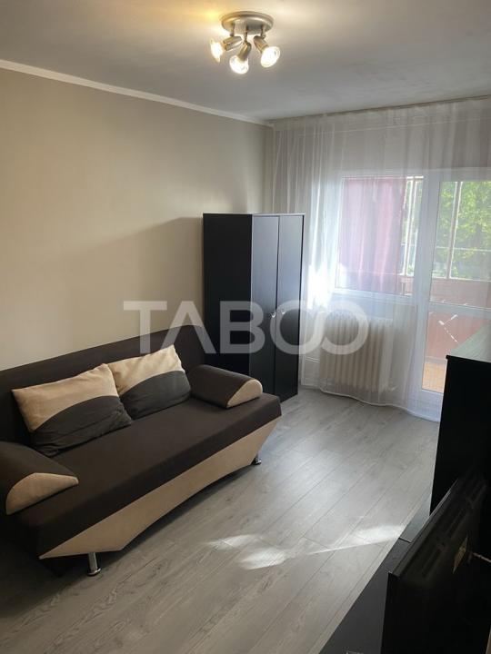 Garsoniera de vanzare in Marasti etaj 1 renovata cu balcon zona Expo 