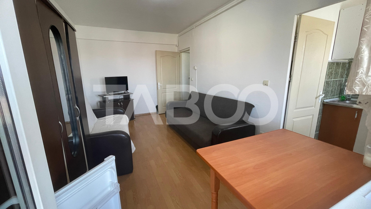 Garsoniera de vanzare la mansarda balcon inchis pe Siretului