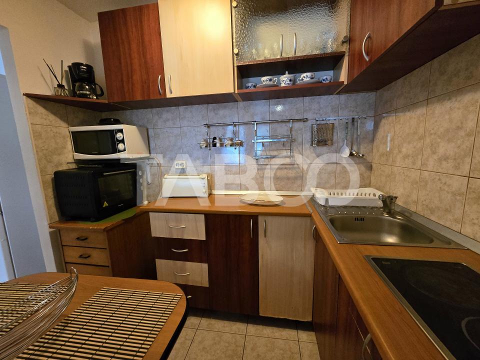 Garsoniera de vanzare mobilata utilata la parter in Vasile Aaron Sibiu