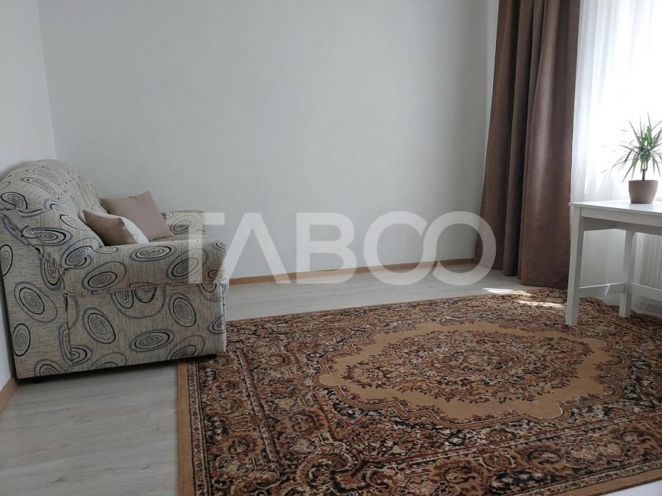 Garsoniera decomandata 26 mp etaj 2 geam la baie Str Frunzei Sibiu