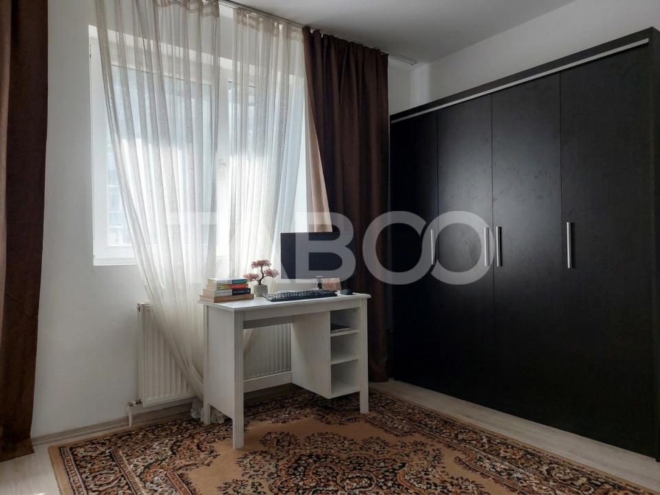 Garsoniera decomandata 26 mp etaj 2 geam la baie Str Frunzei Sibiu