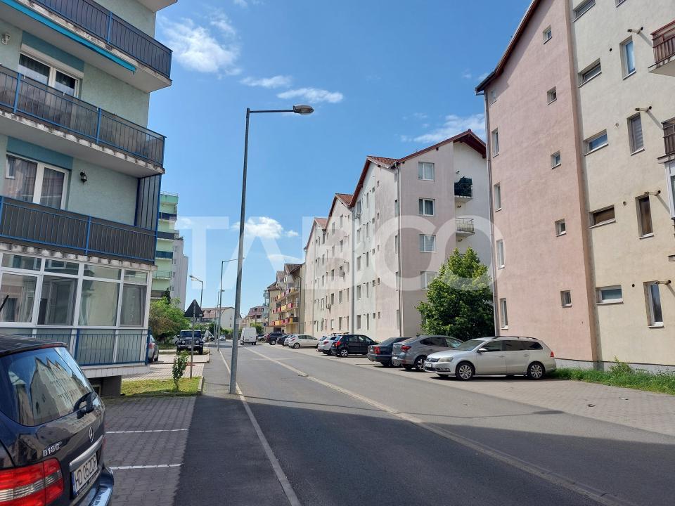Garsoniera decomandata 26 mp etaj 2 geam la baie Str Frunzei Sibiu