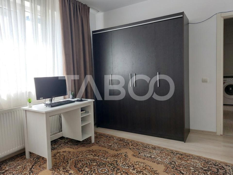 Garsoniera decomandata 26 mp etaj 2 geam la baie Str Frunzei Sibiu