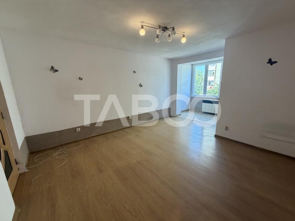 Garsoniera decomandata 35 mp utili etaj 2 zona Tudor Vladimirescu