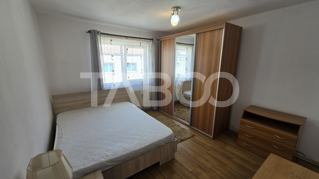 Garsoniera decomandata cu balcon de inchiriat Vasile Aaron