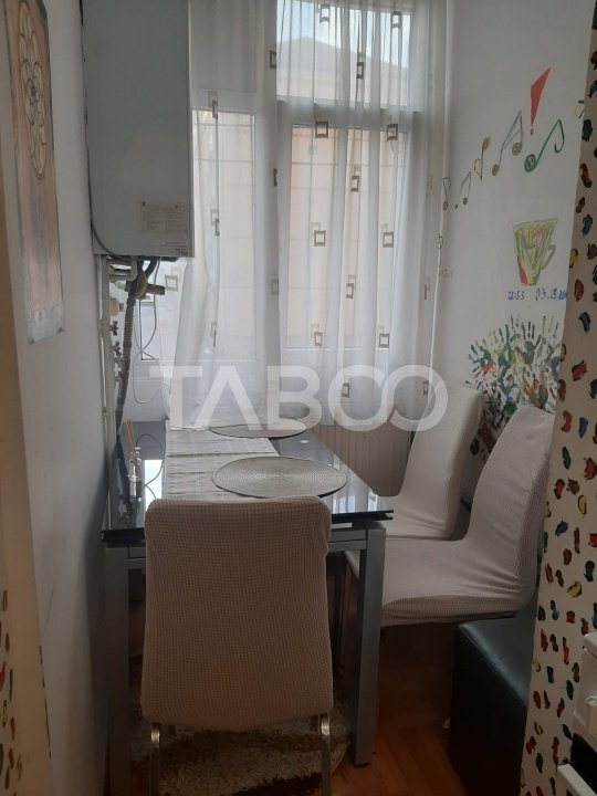 Garsoniera decomandata de inchiriat 28 mpu etaj 1 Vasile Aaron Sibiu