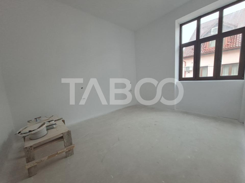 Garsoniera decomandata de vanzare in zona Centrala - cladire renovata