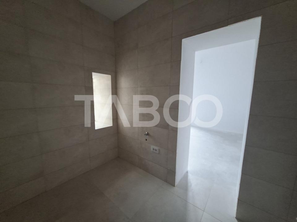 Garsoniera decomandata de vanzare in zona Centrala - cladire renovata