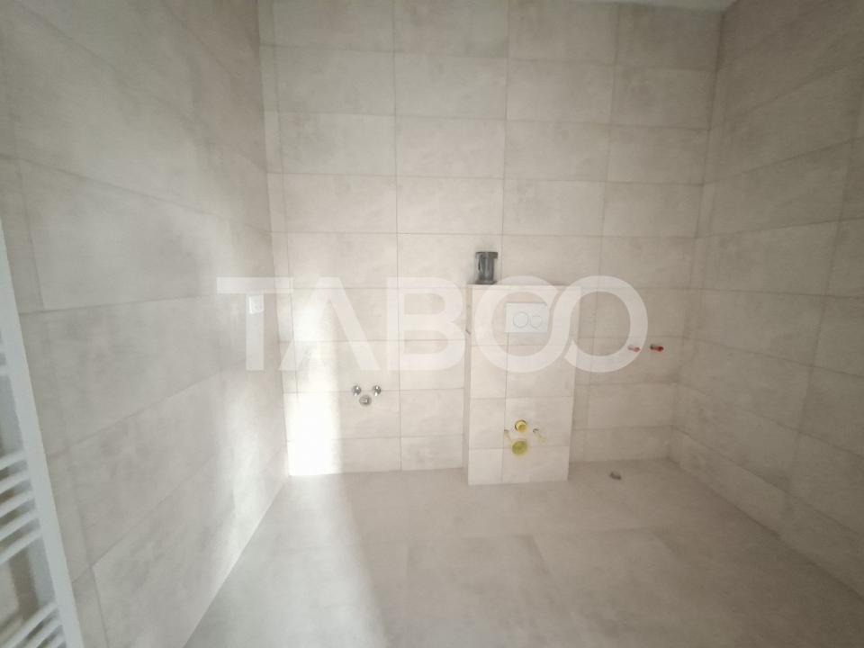 Garsoniera decomandata de vanzare in zona Centrala - cladire renovata