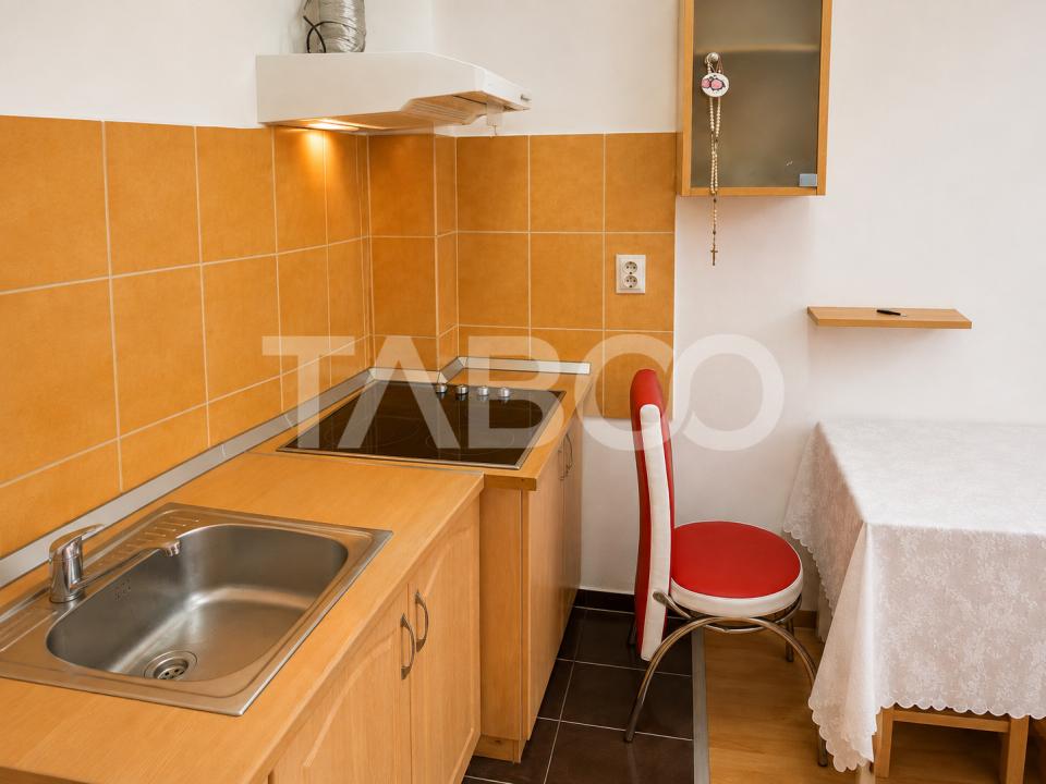 Garsoniera decomandata de vanzare Opera Residence Sibiu bloc cu lift