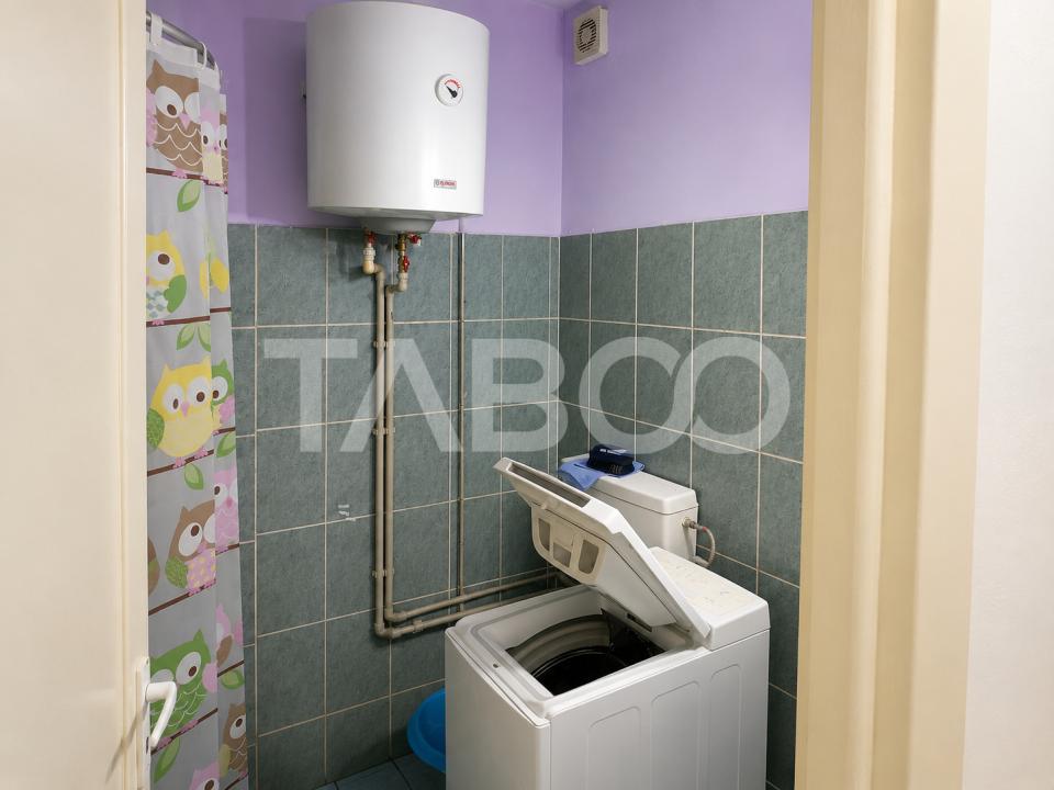 Garsoniera decomandata de vanzare Opera Residence Sibiu bloc cu lift