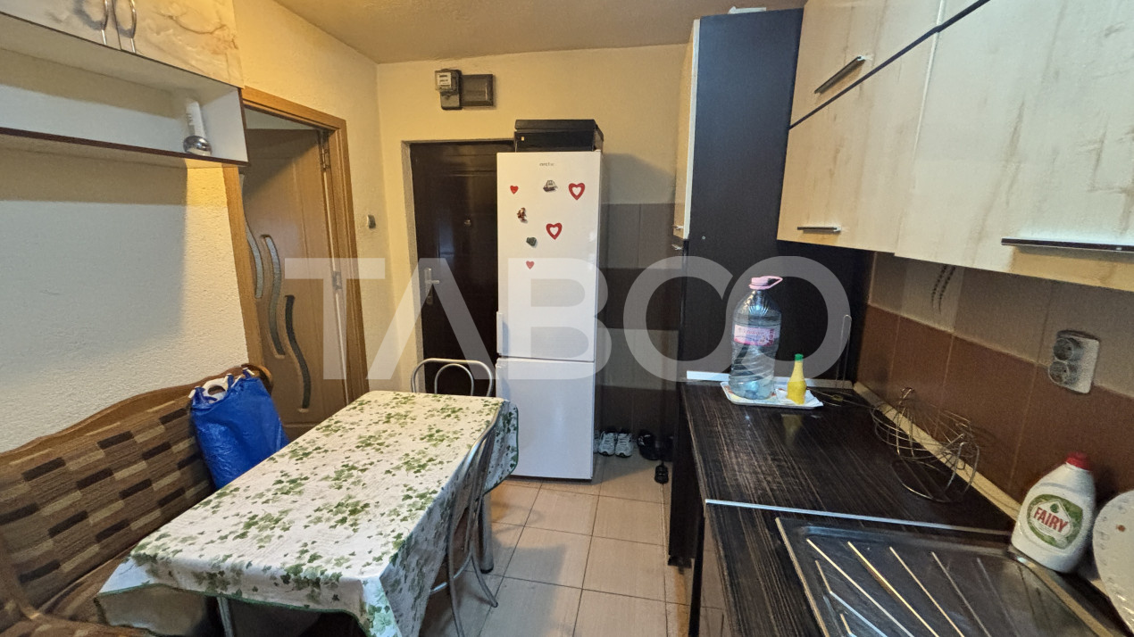 Garsoniera decomandata mobilata si utilata 26mpu Stefan cel Mare Sibiu